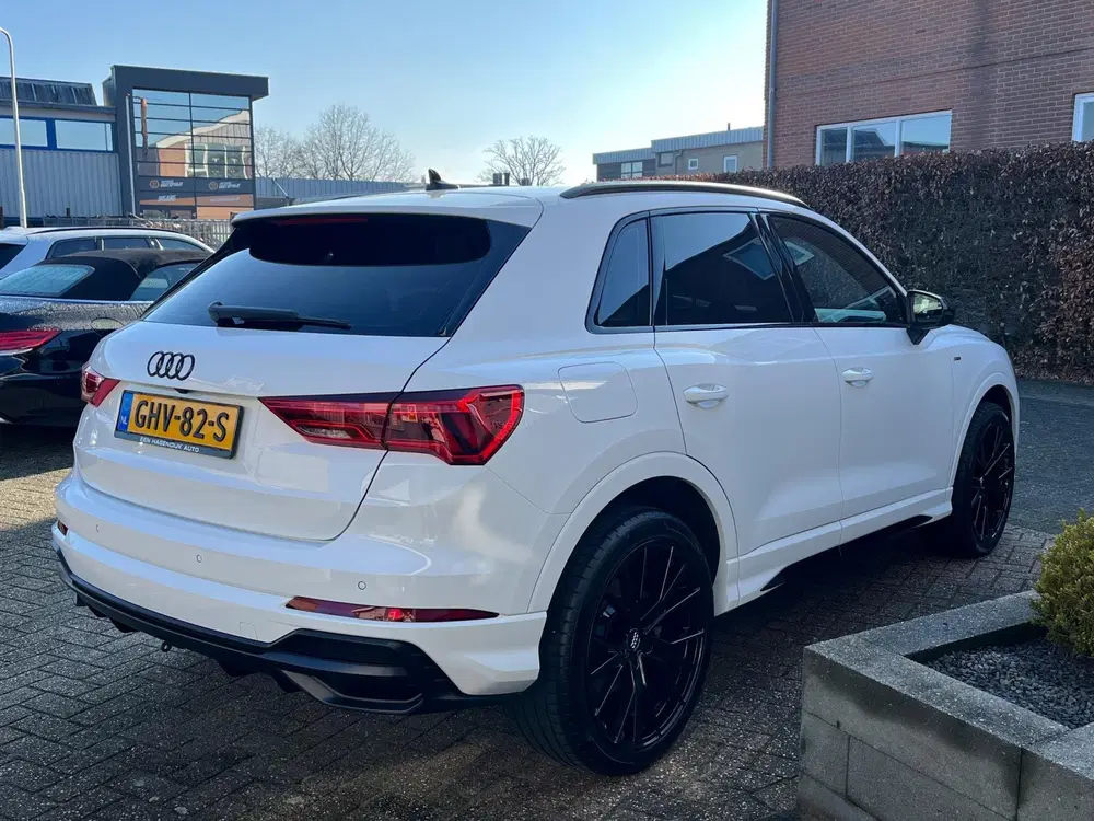 Audi Q3 40 TFSI quattro 290PK S-Line trekh 20" cam uit 2019, foto 6