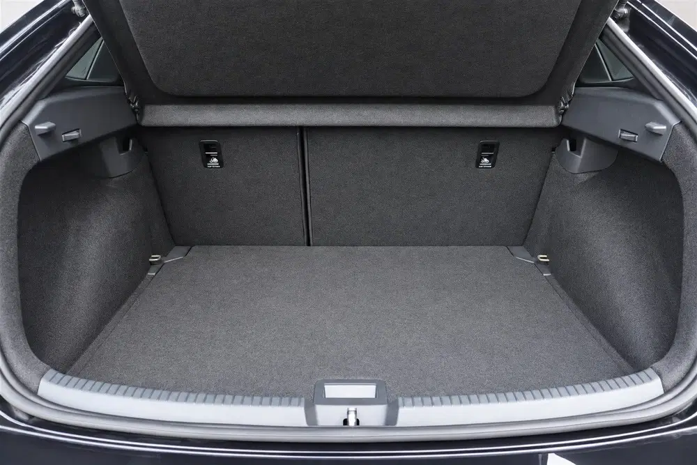 Volkswagen Taigo 1.0 TSI R-Line DSG uit 2022, foto 13