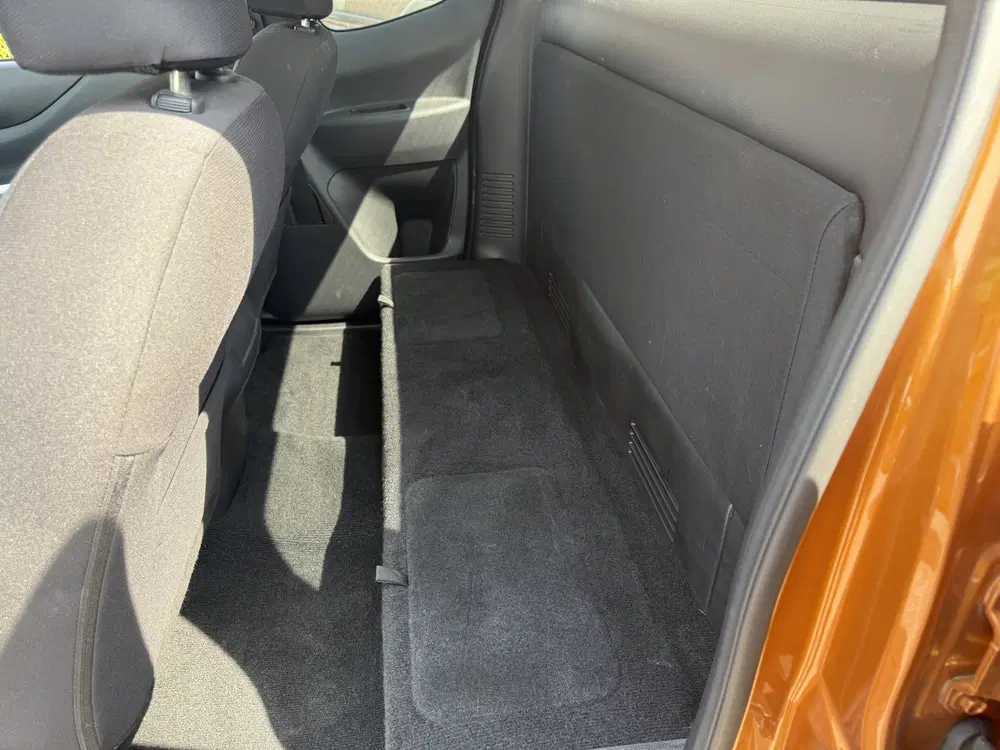 Nissan Navara 2.3 dCi N-Connecta King Cab uit 2019, foto 14
