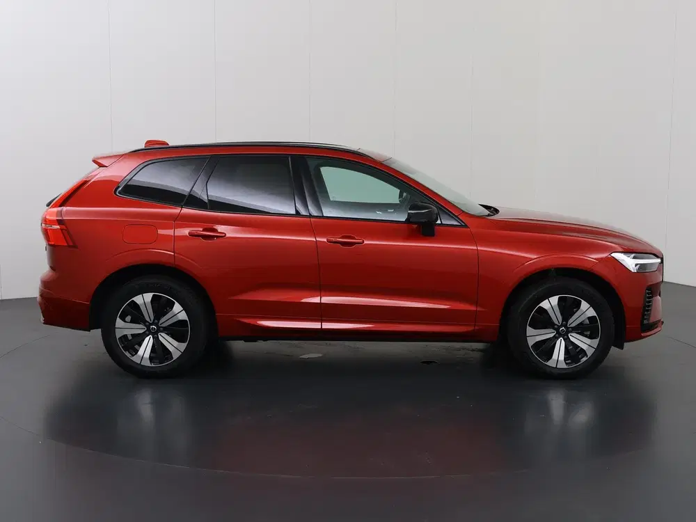 Volvo XC60 2.0 T6 Plug-in hybrid AWD Plus Dark uit 2023, foto 6