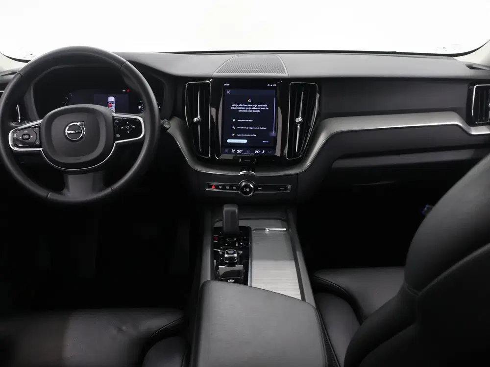 Volvo XC60 2.0 T6 Plug-in hybrid AWD Plus Dark uit 2023, foto 8