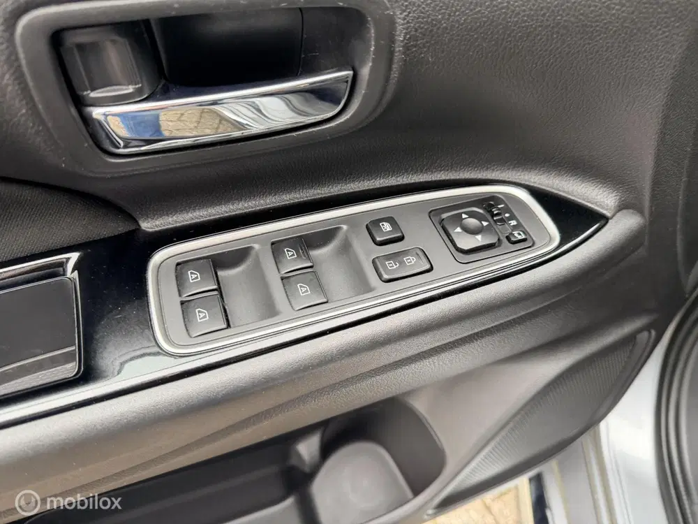 Mitsubishi Outlander 2.4 PHEV Pure+ uit 2021, foto 11