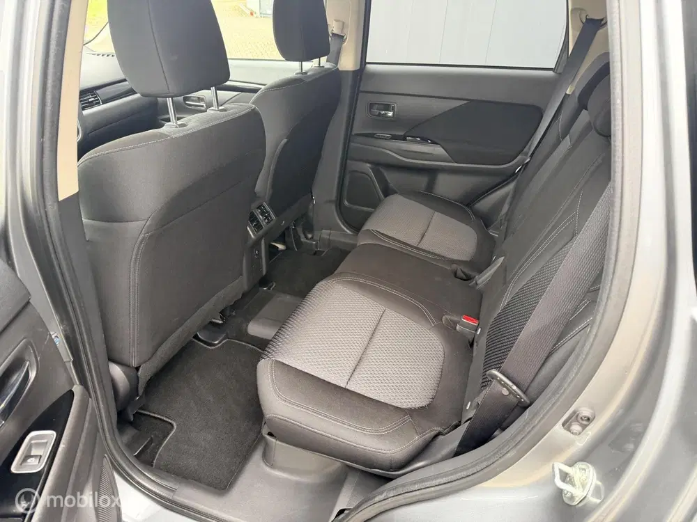 Mitsubishi Outlander 2.4 PHEV Pure+ uit 2021, foto 7