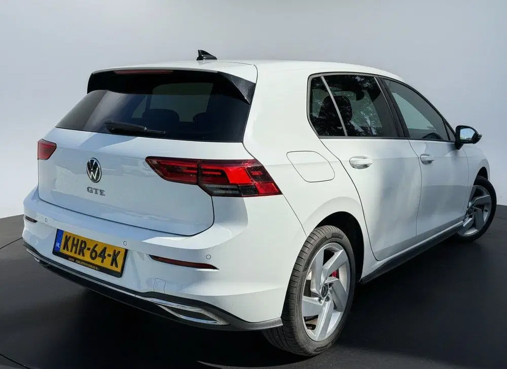 Volkswagen Golf GTE 245PK HYBRID SPORT CARPLAY uit 2022, foto 3