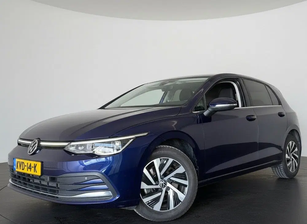 Volkswagen Golf 1.4 TSI eHybrid 204PK DSG STYLE ALCANTARA uit 2022, foto 2
