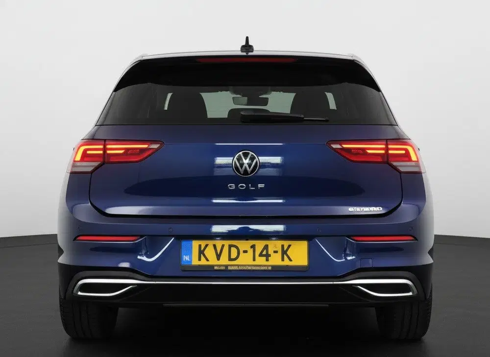 Volkswagen Golf 1.4 TSI eHybrid 204PK DSG STYLE ALCANTARA uit 2022, foto 6