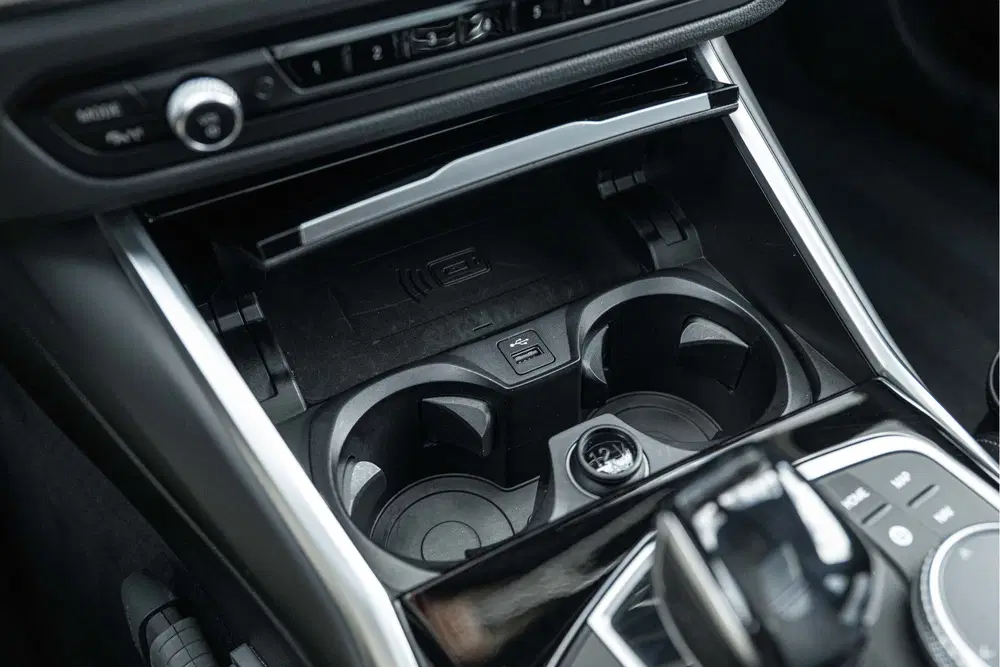 BMW 3-serie 320e High Executive Sport Line Automaat uit 2021, foto 12