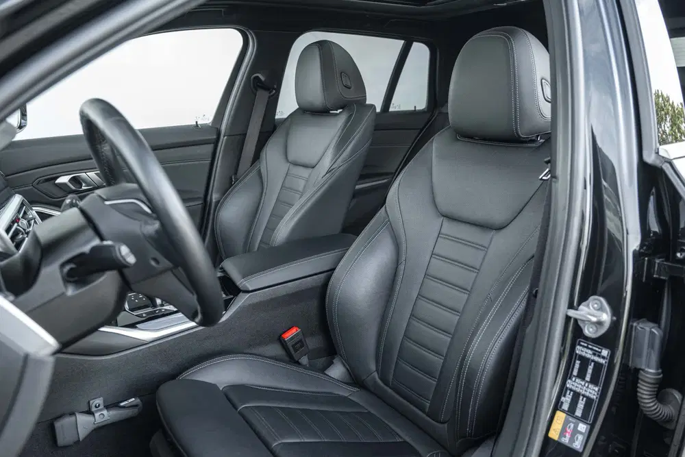 BMW 3-serie 320e High Executive Sport Line Automaat uit 2021, foto 4