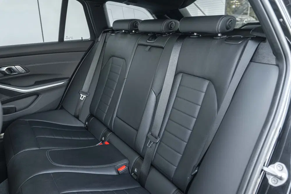 BMW 3-serie 320e High Executive Sport Line Automaat uit 2021, foto 5