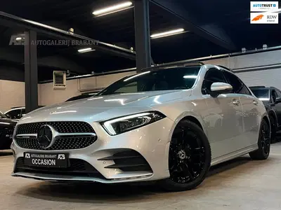 Mercedes-Benz A-Klasse 200 Launch Edition AMG Line #Pano uit 2020