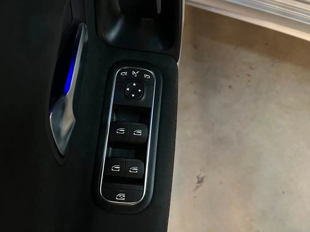 Mercedes-Benz A-Klasse 200 Launch Edition AMG Line #Pano uit 2020, foto 13