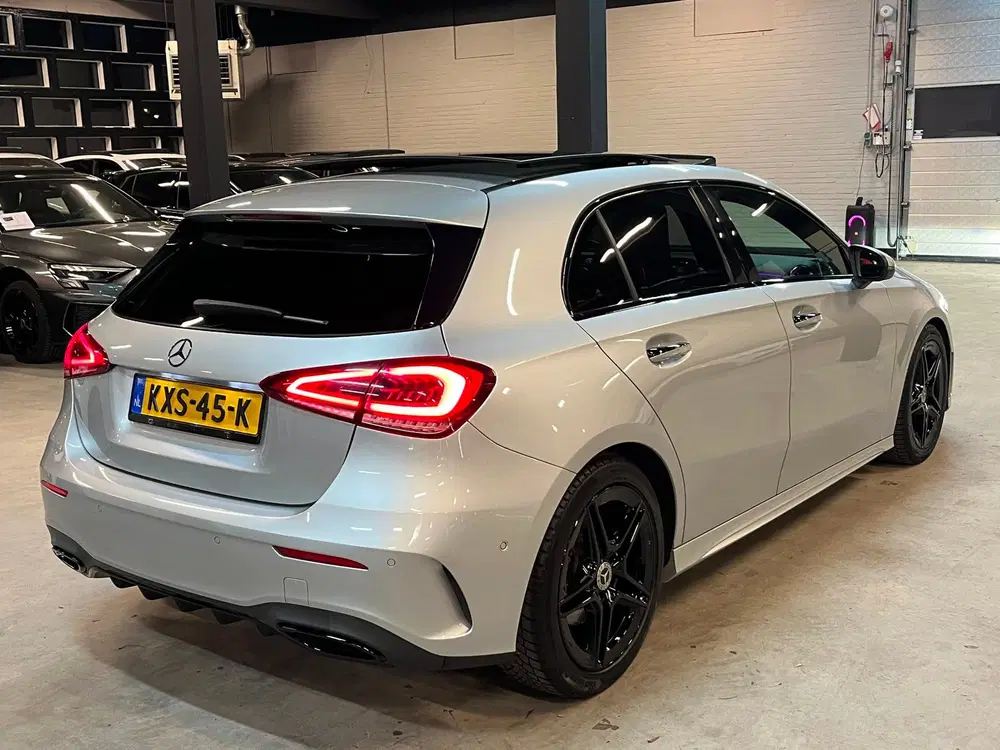 Mercedes-Benz A-Klasse 200 Launch Edition AMG Line #Pano uit 2020, foto 5