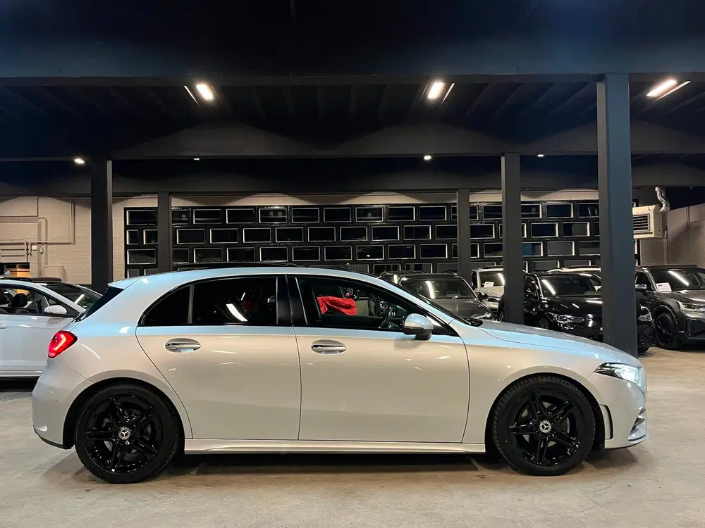 Mercedes-Benz A-Klasse 200 Launch Edition AMG Line #Pano uit 2020, foto 6