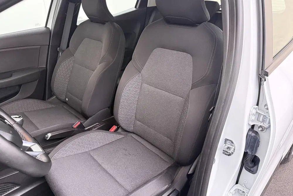 Renault Clio 1.0 92 PK TCe Business Zen Trekhaak Camera uit 2022, foto 9