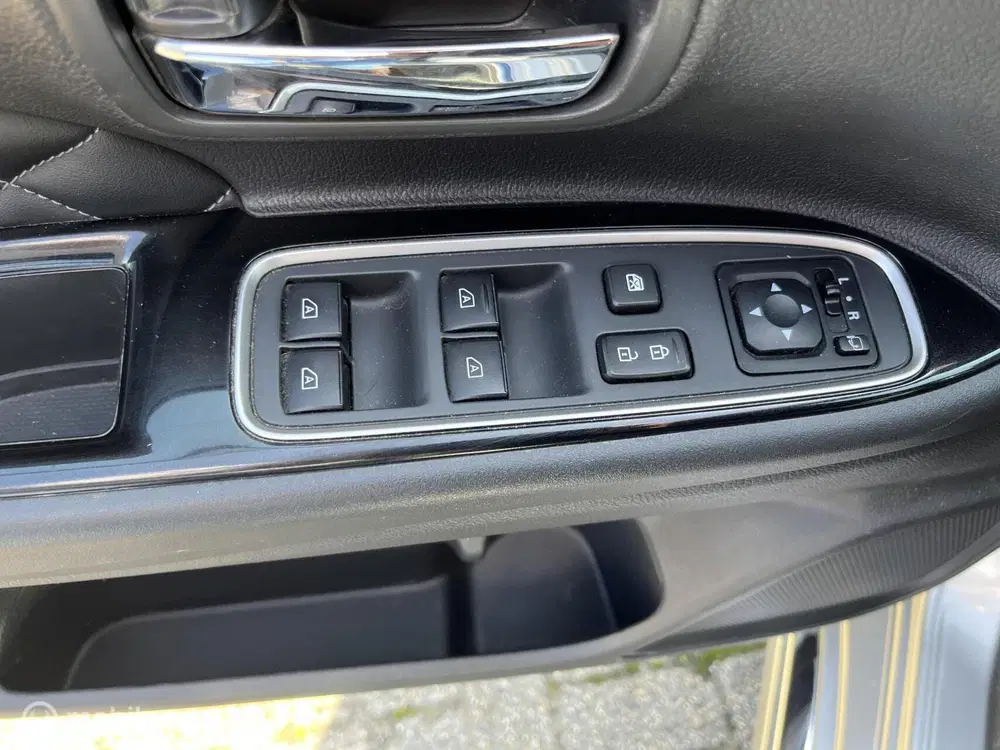 Mitsubishi Outlander 2.4 PHEV Instyle uit 2019, foto 14