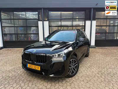 BMW X1 XDrive23i *M-Pakket*Pano*Pdc*Vol opties* uit 2025