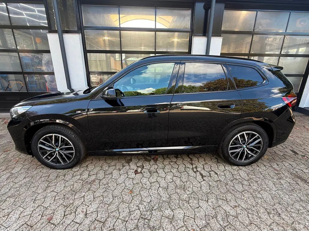 BMW X1 XDrive23i *M-Pakket*Pano*Pdc*Vol opties* uit 2025, foto 2