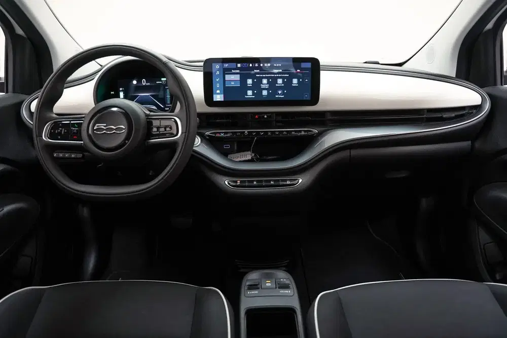 Fiat 500e 3+1 Urban 24 kWh [ Navi Apple Android Clim uit 2023, foto 4