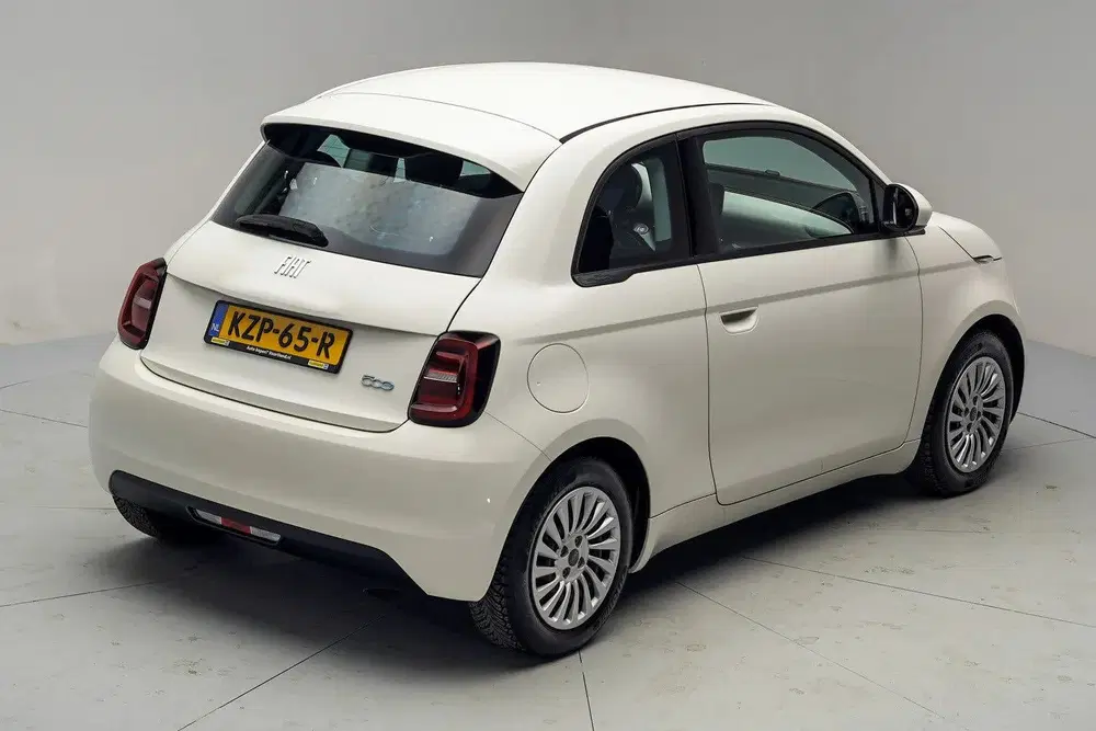 Fiat 500e Passion 42 kWh 3-Fase [ Navi Apple uit 2023, foto 14