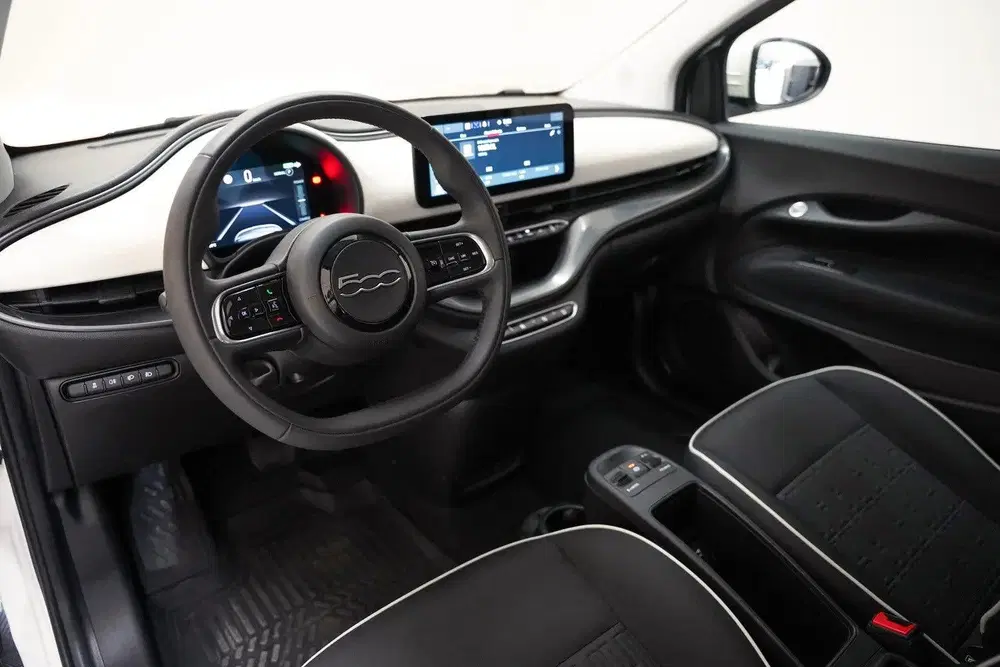 Fiat 500e Passion 42 kWh 3-Fase [ Navi Apple uit 2023, foto 15