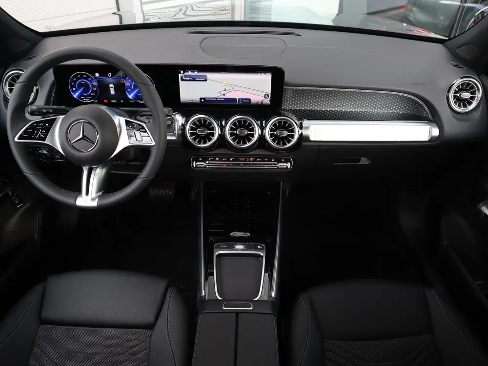 Mercedes-Benz EQB 250+ AMG Line LIMITED 7p. 71 kWh l Stoelve uit 2026, foto 12