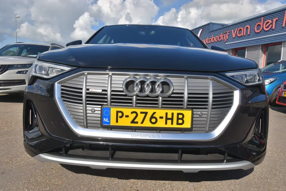 Audi e-tron 55 quattro S edition 95 kWh uit 2022, foto 5