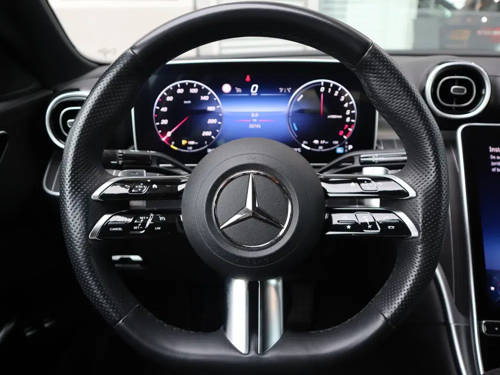 Mercedes-Benz C-Klasse 300 e AMG Line l Stoelverwarming l Ac uit 2023, foto 11