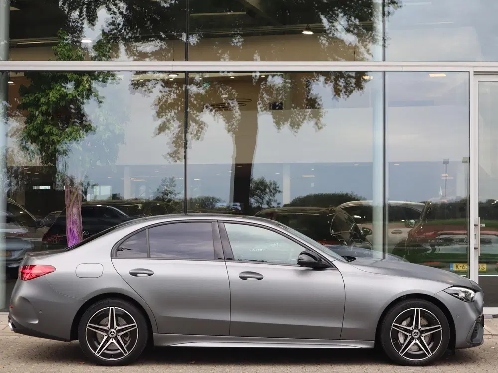 Mercedes-Benz C-Klasse 300 e AMG Line l Stoelverwarming l Ac uit 2023, foto 5