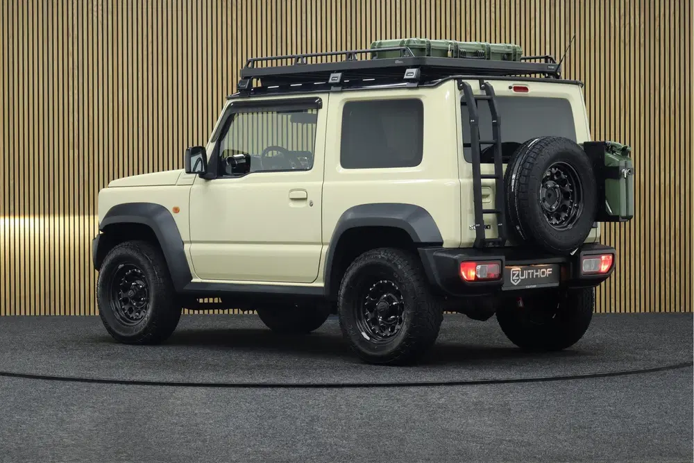 Suzuki Jimny 1.5 Stijl uit 2019, foto 3