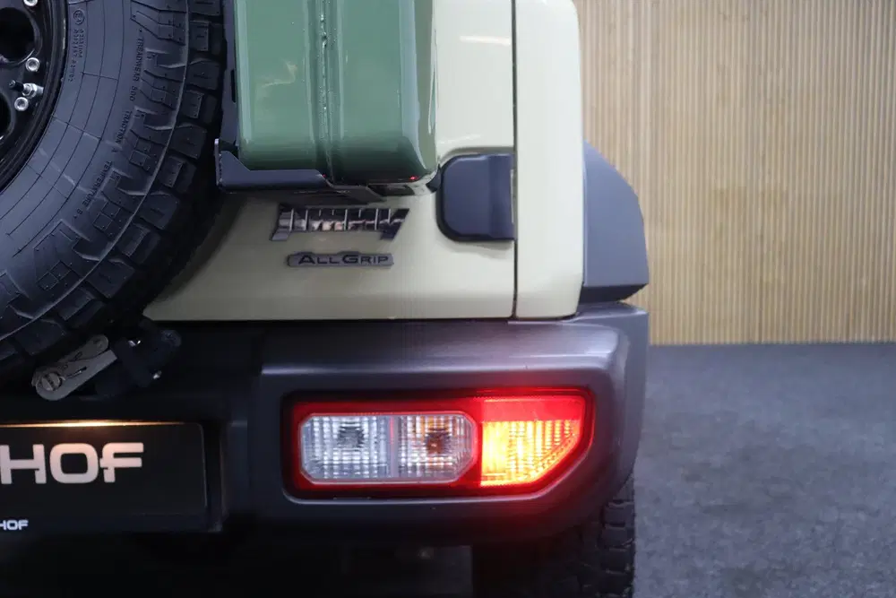 Suzuki Jimny 1.5 Stijl uit 2019, foto 6