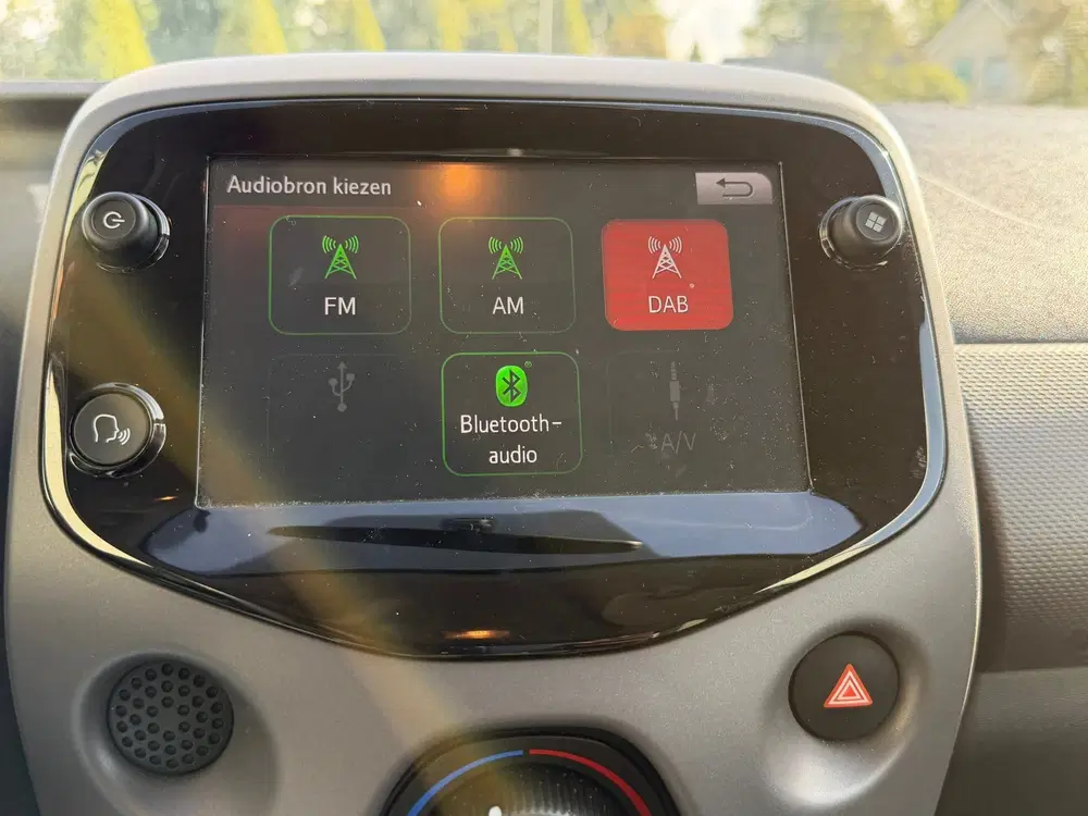 Peugeot 108 1.0 e-VTi CarPlay uit 2020, foto 12
