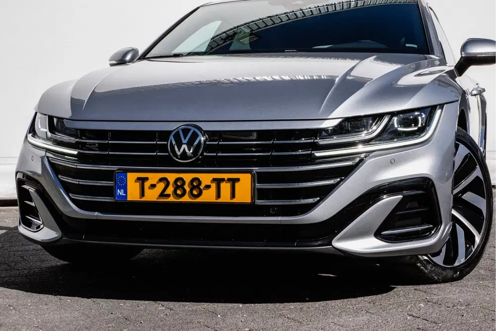 Volkswagen Arteon 1.4 TSI 218pk eHybrid R-Lin uit 2023, foto 2