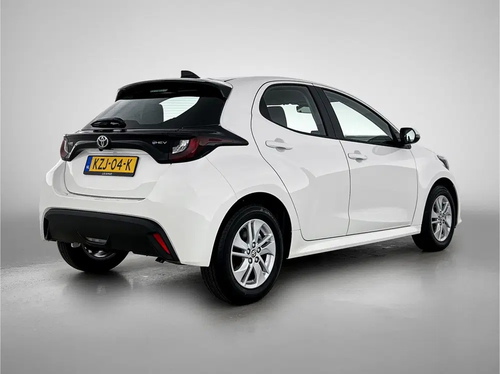 Toyota Yaris 1.5 Hybrid 115 Active 2900 uit 2026, foto 2