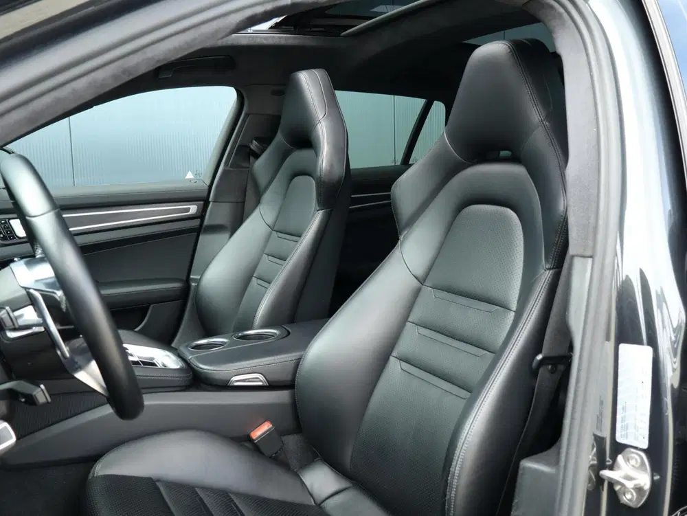 Porsche Panamera Sport Turismo 4.0 GTS uit 2019, foto 12