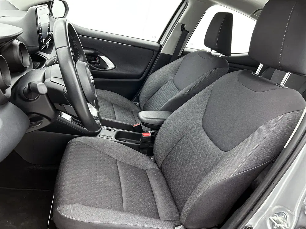 Toyota Yaris 1.5 Hybrid Dynamic uit 2023, foto 15