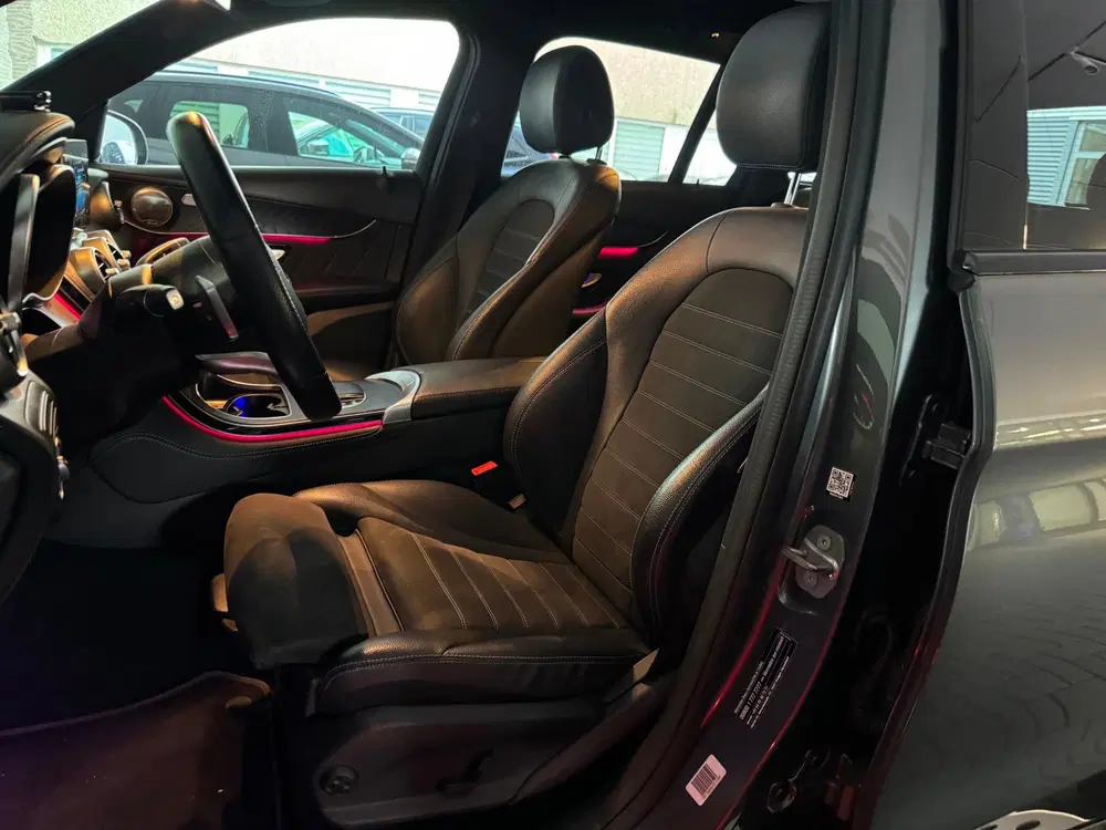 Mercedes-Benz GLC 200 4MATIC Premium Plus Pano uit 2019, foto 10