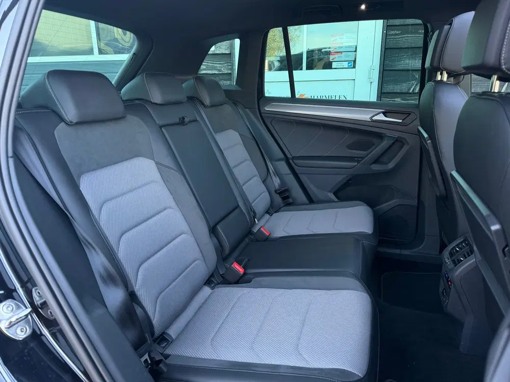 Volkswagen Tiguan 2.0 TSI 4Motion 3X R-Line Pano Trekhaak uit 2019, foto 15