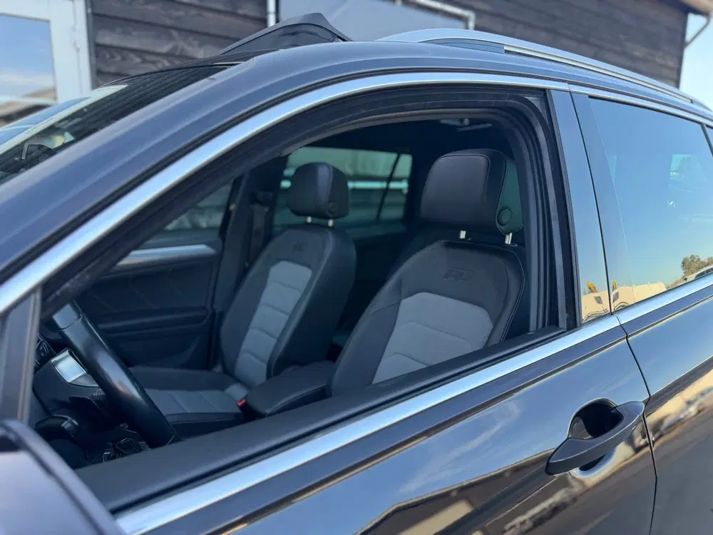 Volkswagen Tiguan 2.0 TSI 4Motion 3X R-Line Pano Trekhaak uit 2019, foto 6