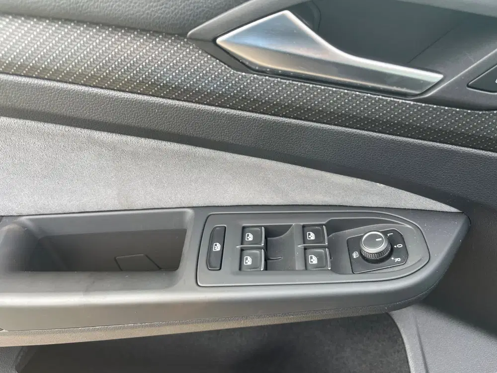Volkswagen Golf 1.5 TSI R-Line Business+ uit 2022, foto 13