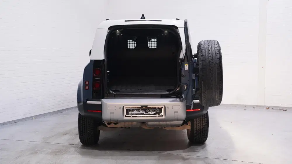 Land Rover Defender 3.0 D250 110 Grijs Kenteken 3-Zits Leder uit 2021, foto 11