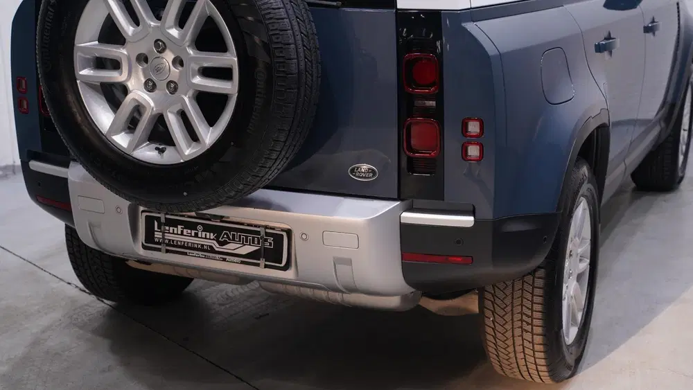 Land Rover Defender 3.0 D250 110 Grijs Kenteken 3-Zits Leder uit 2021, foto 15