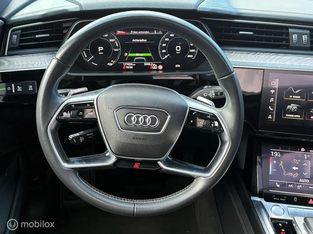 Audi e-tron 55 quattro uit 2019, foto 7