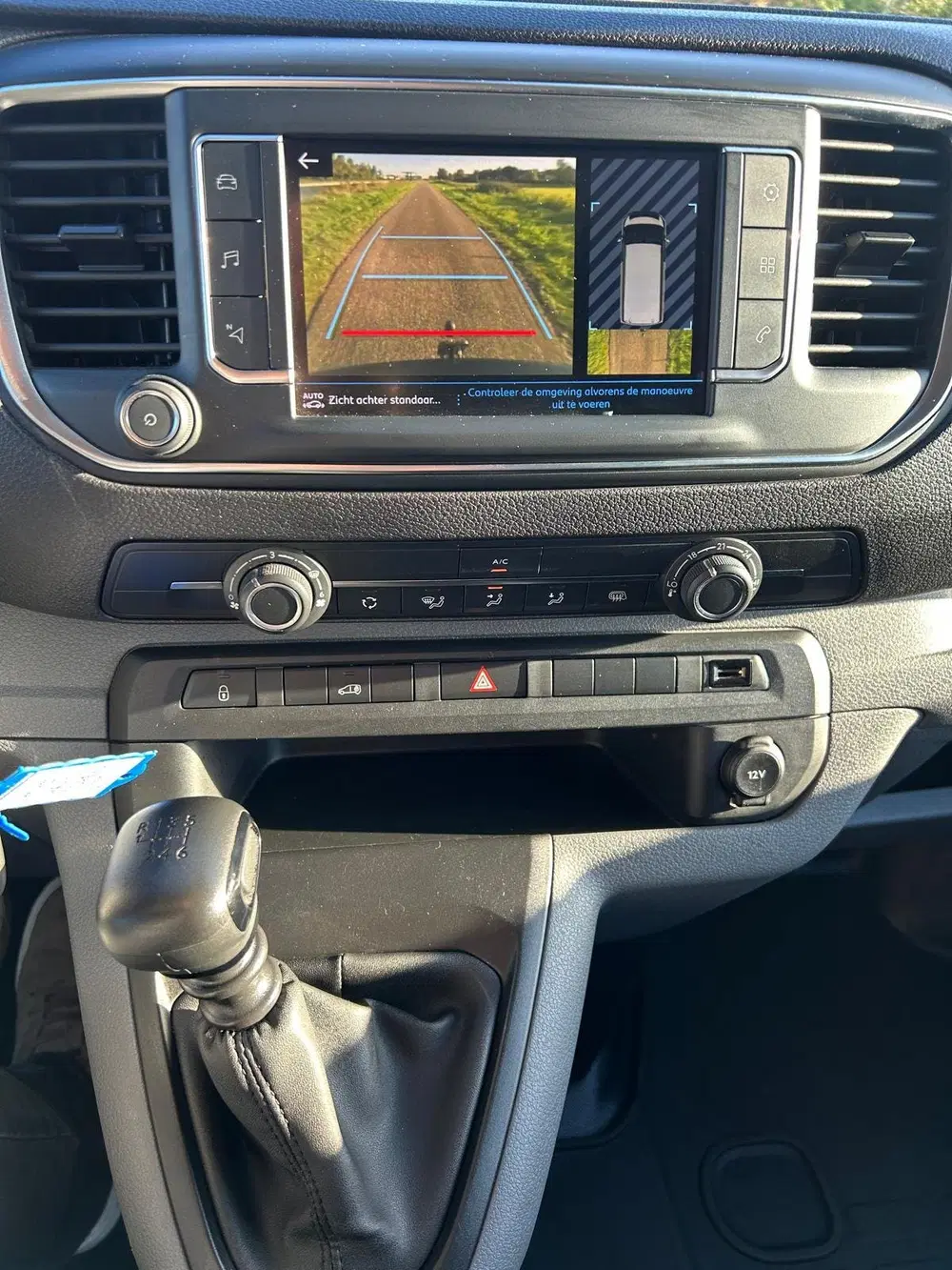 Peugeot Expert 2.0 BlueHDI 120 Compact Premium uit 2021, foto 4