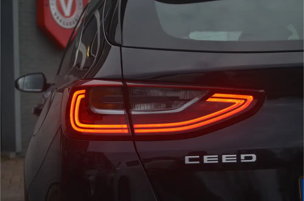Kia Ceed 1.0 T-GDi DynamicLine Facelift uit 2021, foto 11