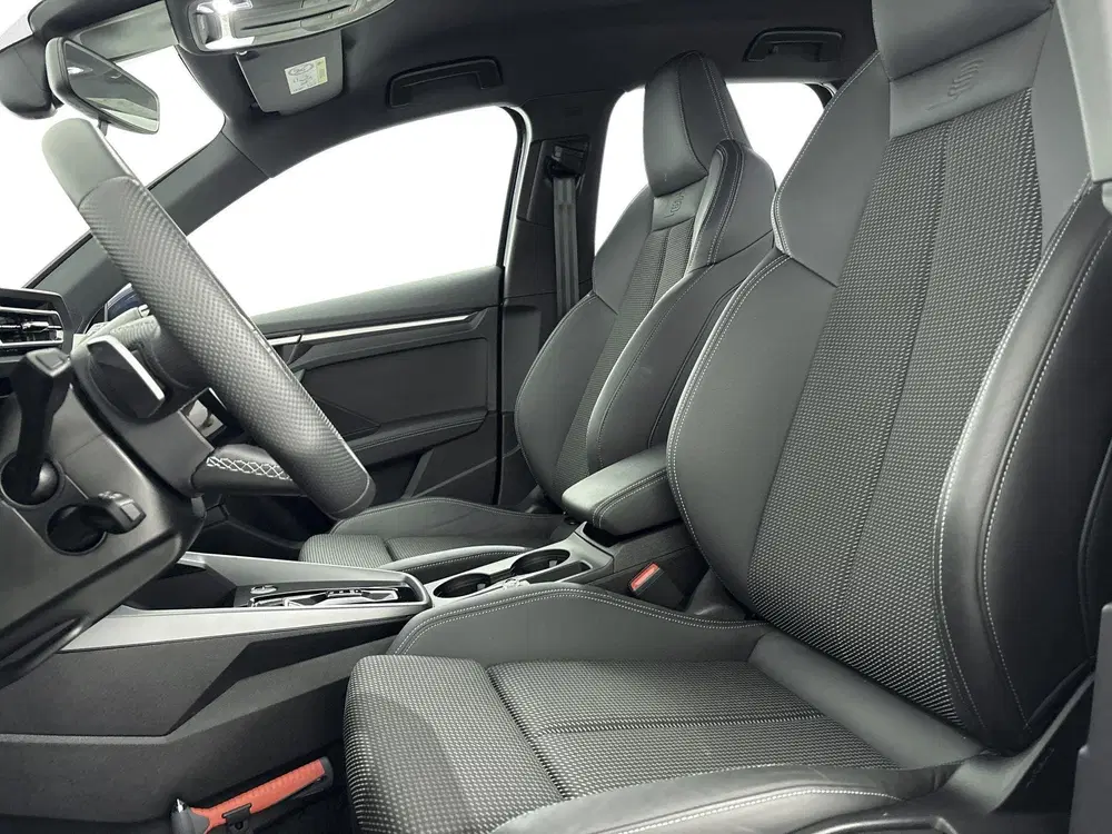 Audi A3 40 TFSI e S edition 204 PK uit 2025, foto 13
