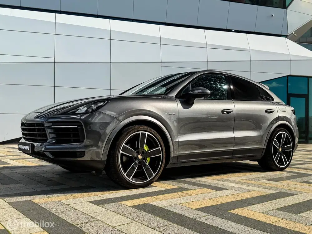 Porsche Cayenne Cayenne Coupé 3.0 E-Hybrid Pano uit 2020, foto 7
