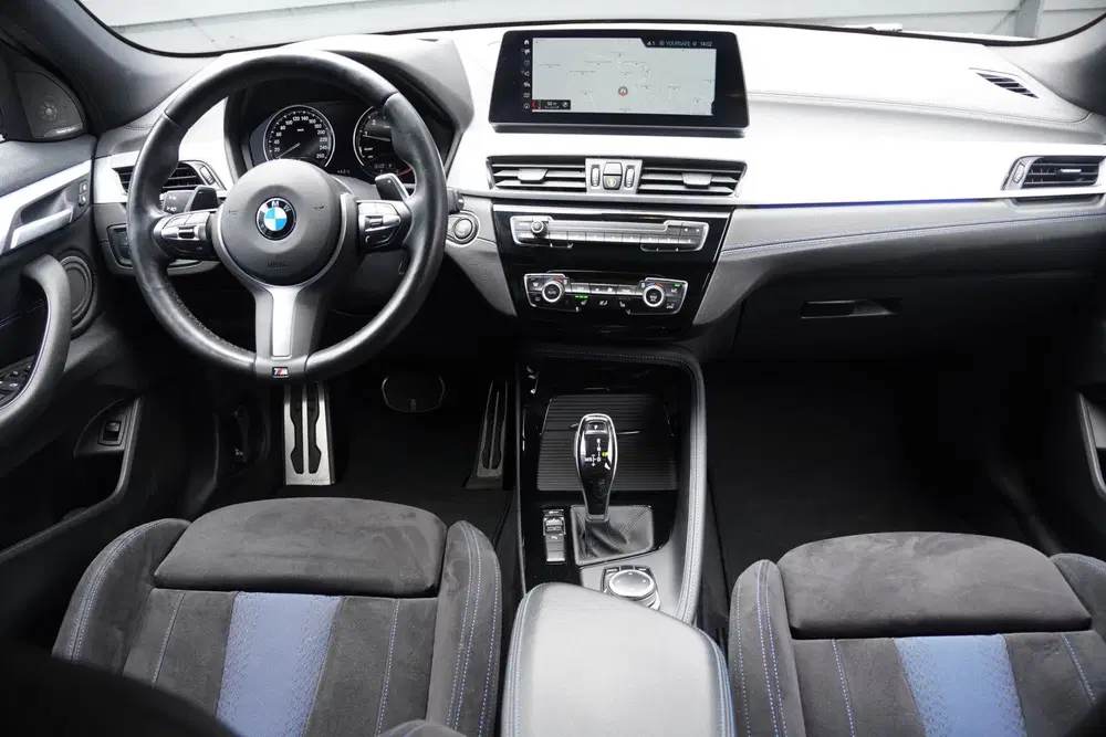 BMW X2 sDrive20i Business Edition Plus uit 2022, foto 13