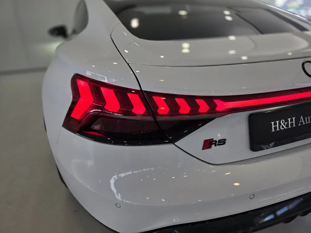 Audi e-tron GT RS 93 kWh uit 2022, foto 14