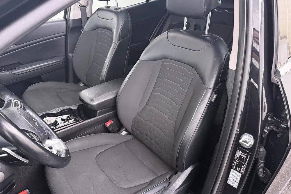 Kia Sportage 1.6 T-GDi Hybrid DynamicPlusLine Pano-dak uit 2023, foto 10