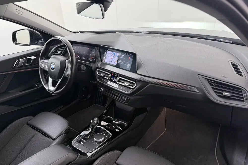 BMW 1-serie 118i Aut. 141 PK Sport Line Adapt. Cruise uit 2020, foto 14